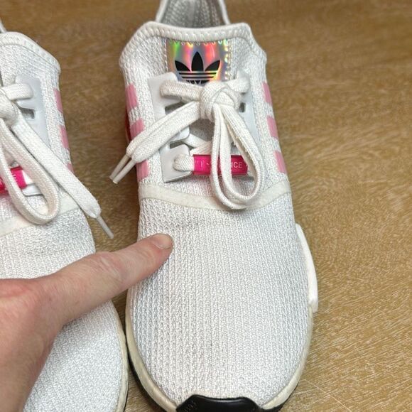 Adidas NMD R1 - Picture 4 of 11